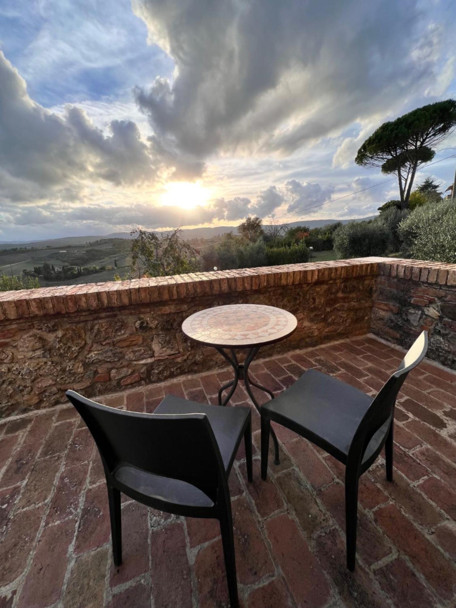 B&B Casale Virgili Siena Luaran gambar